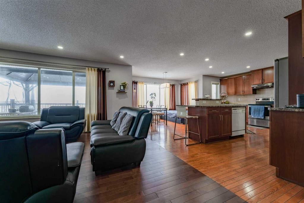 236 Willowmere Way, Chestermere, AB - Indoor