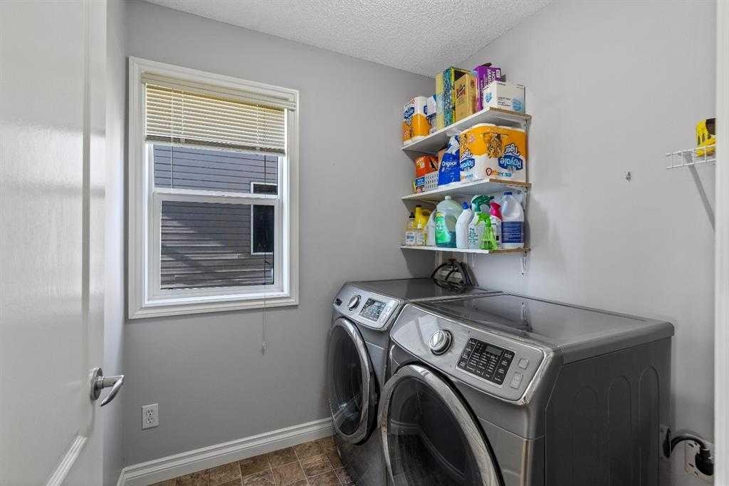 236 Willowmere Way, Chestermere, AB - Indoor Photo Showing Laundry Room