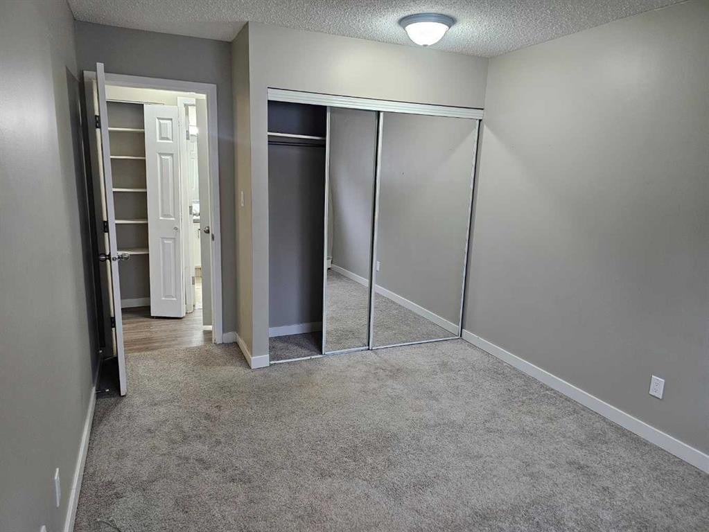 105-5812 61 Street, Red Deer, AB - Indoor Photo Showing Other Room