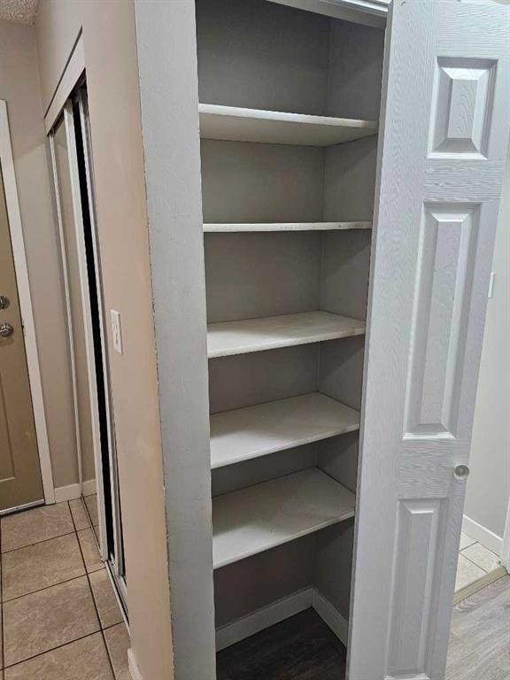 105-5812 61 Street, Red Deer, AB - Indoor Photo Showing Other Room