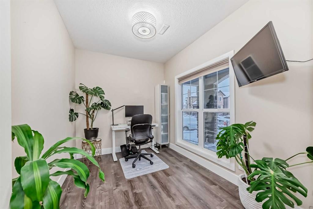 4 Quarry Lane Se, Calgary, AB - Indoor