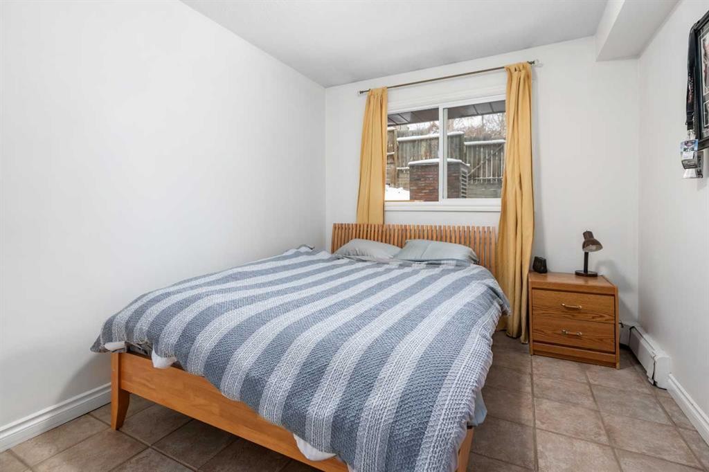 106-420 3 Avenue Ne, Calgary, AB - Indoor Photo Showing Bedroom