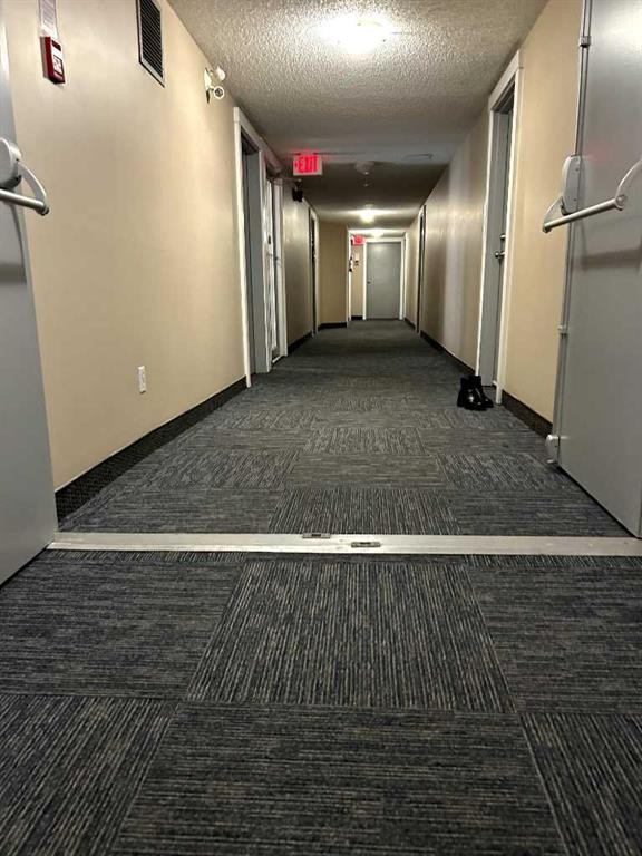 106-420 3 Avenue Ne, Calgary, AB - Indoor Photo Showing Other Room