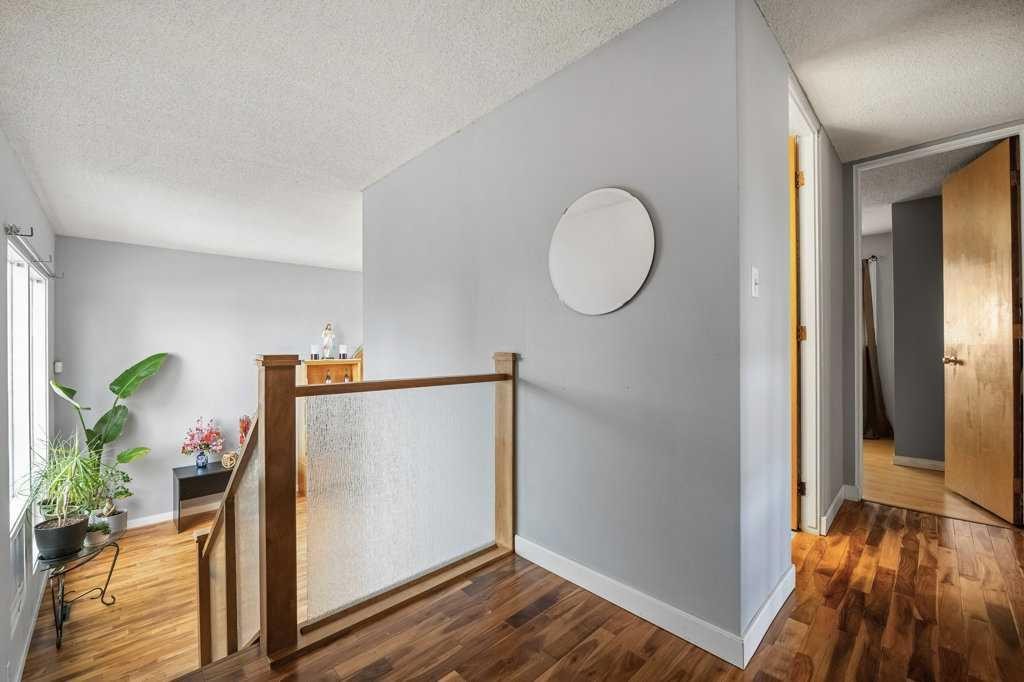 4704 Marbury Place Ne, Calgary, AB - Indoor Photo Showing Other Room