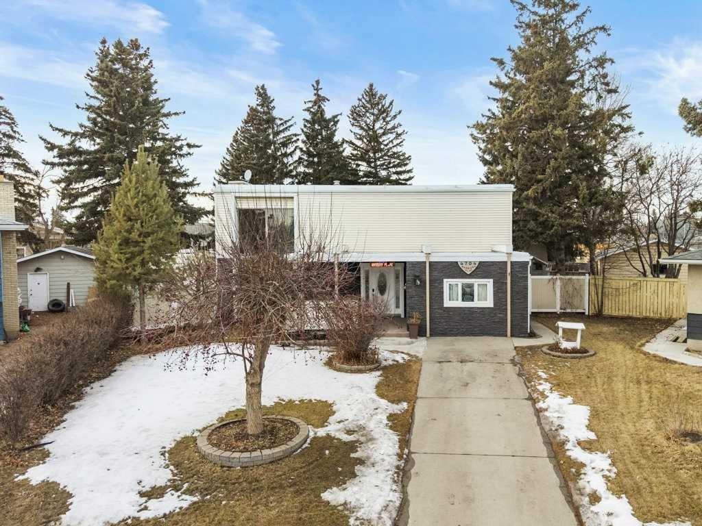 4704 Marbury Place Ne, Calgary, AB - Outdoor