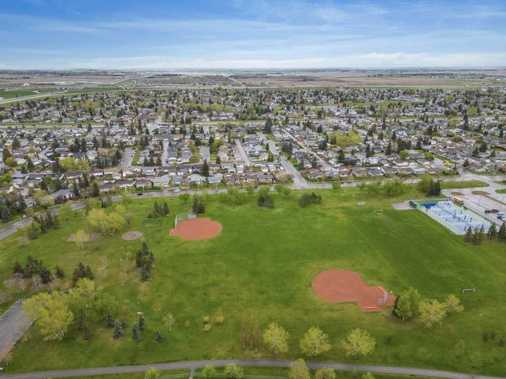 4704 Marbury Place Ne, Calgary, AB - Outdoor With View