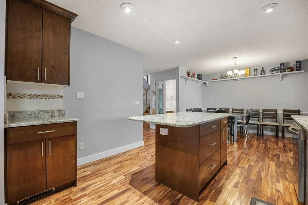 4704 Marbury Place Ne, Calgary, AB - Indoor