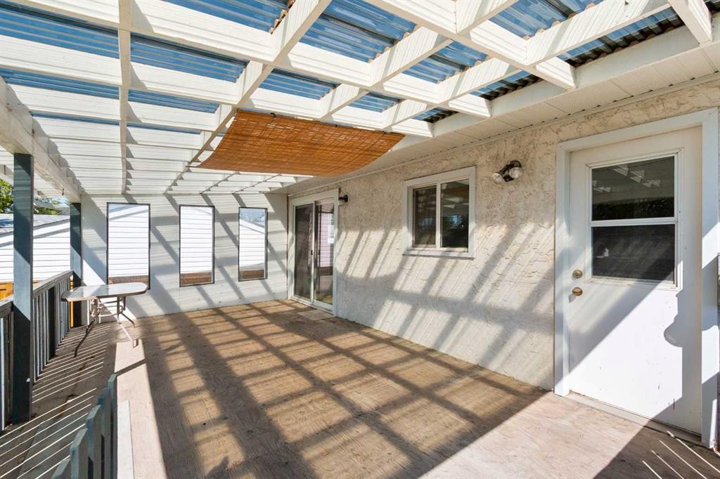 125 Big Springs Drive, Airdrie, AB - Outdoor With Exterior