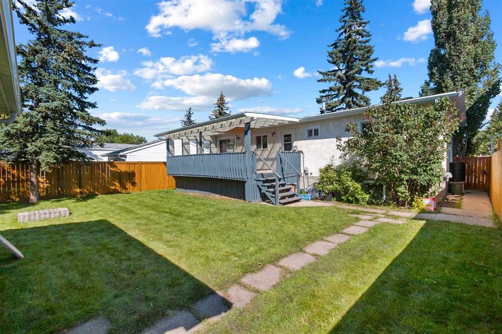 125 Big Springs Drive, Airdrie, AB - Outdoor