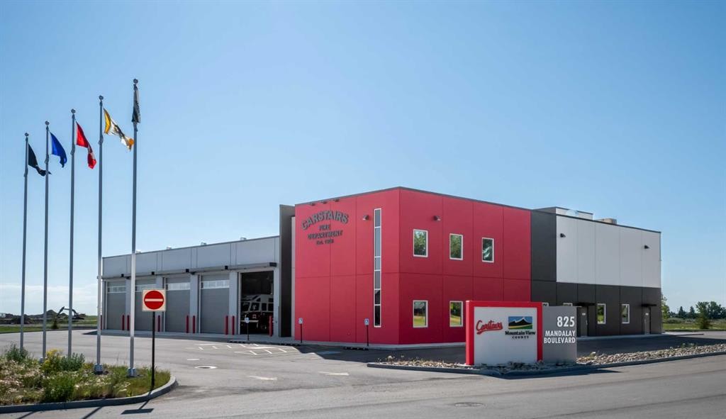 1001A Highway 2A, Carstairs, AB