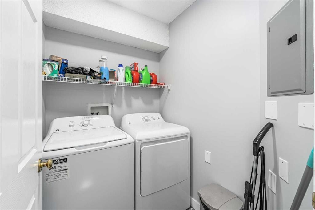 109-777 3 Avenue Sw, Calgary, AB - Indoor Photo Showing Laundry Room