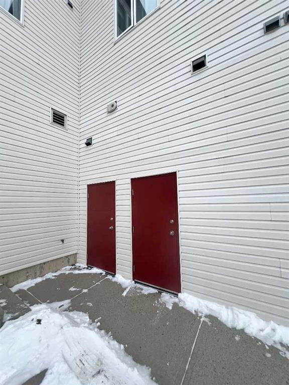 105-1010 Railway Street, Crossfield, AB