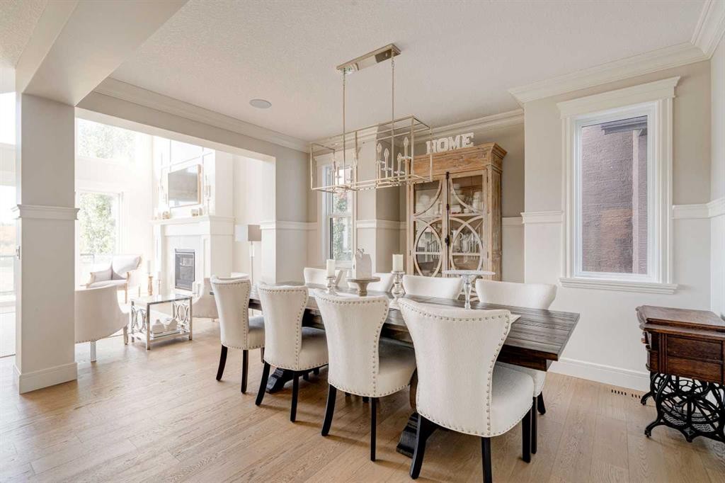 147 Legacy Mount Se, Calgary, AB - Indoor Photo Showing Dining Room