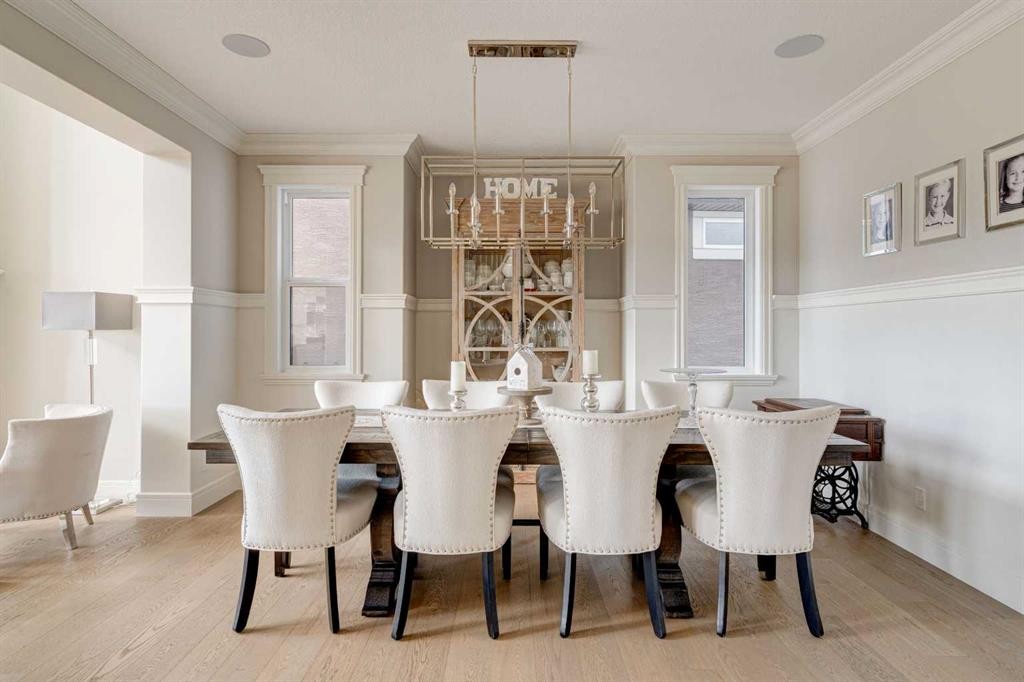 147 Legacy Mount Se, Calgary, AB - Indoor Photo Showing Dining Room