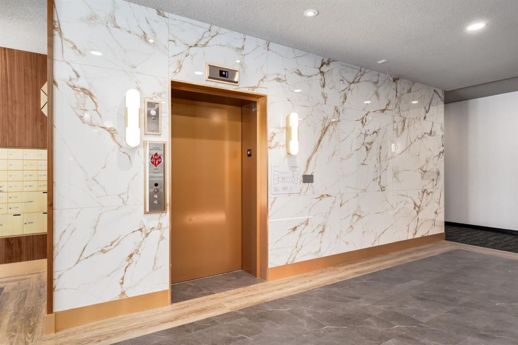 2101-4270 Norford Avenue Nw, Calgary, AB - Indoor Photo Showing Other Room