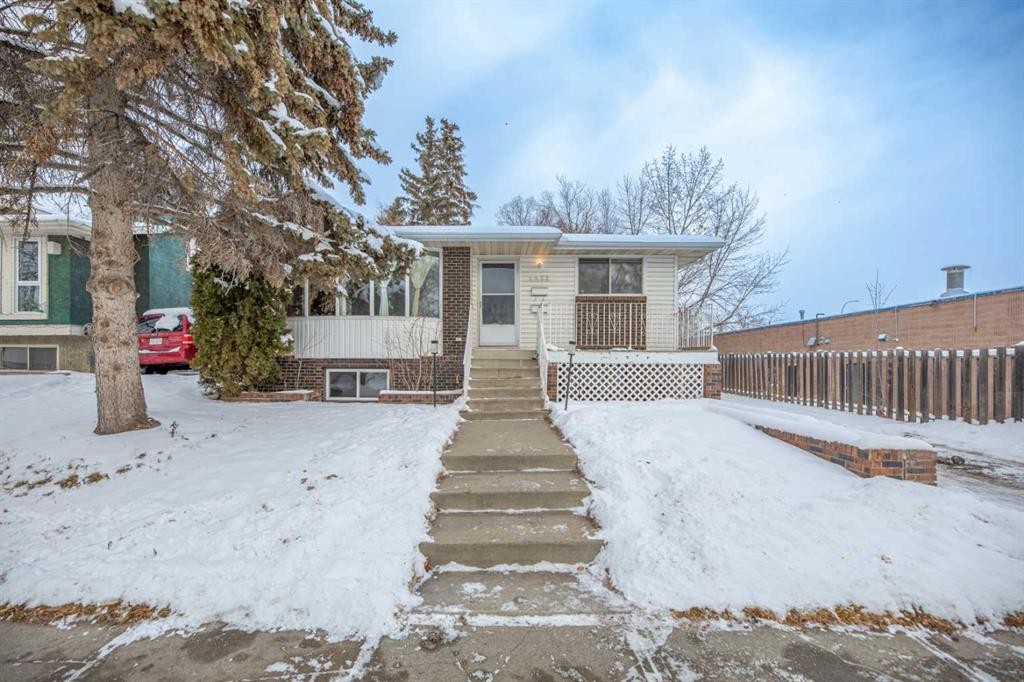 1852 Lynnover Road Se, Calgary, AB - Outdoor