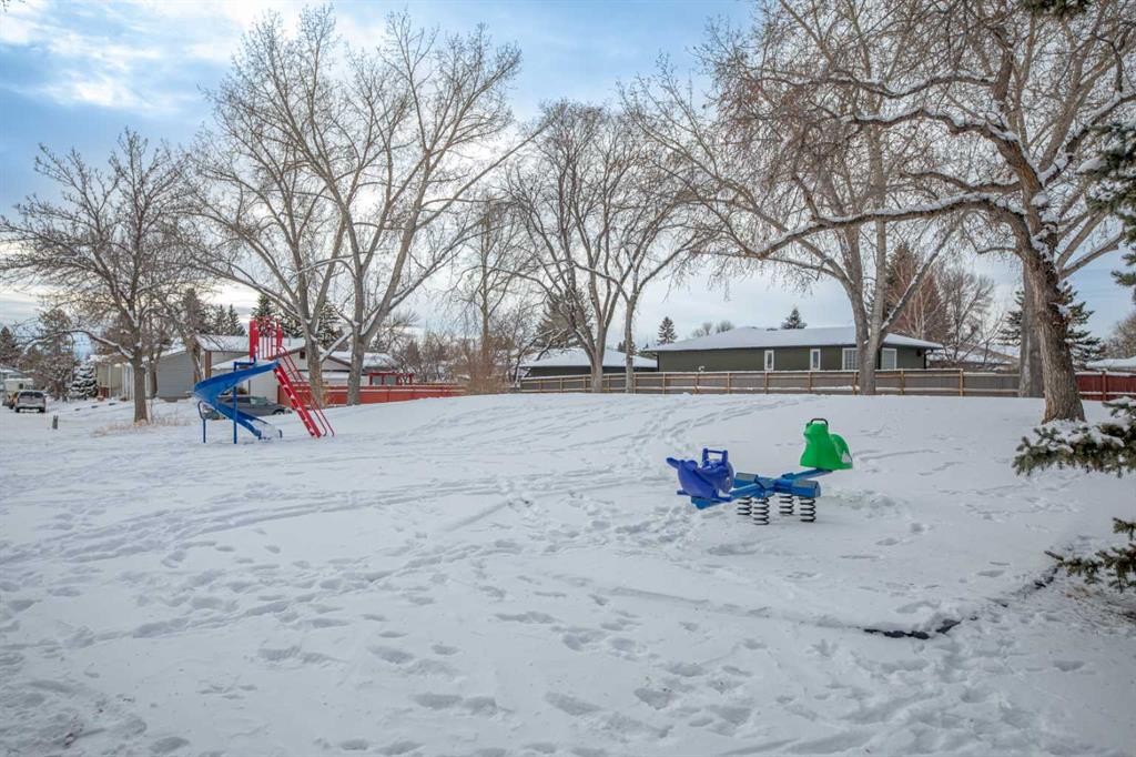 1852 Lynnover Road Se, Calgary, AB - Outdoor