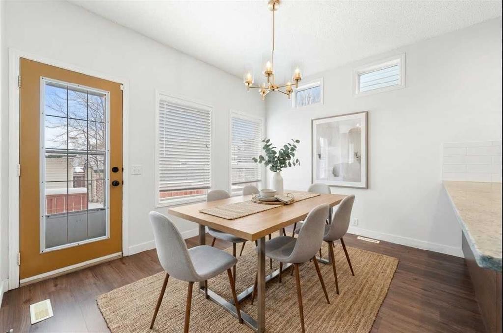 283 Prestwick Landing Se, Calgary, AB - Indoor Photo Showing Dining Room