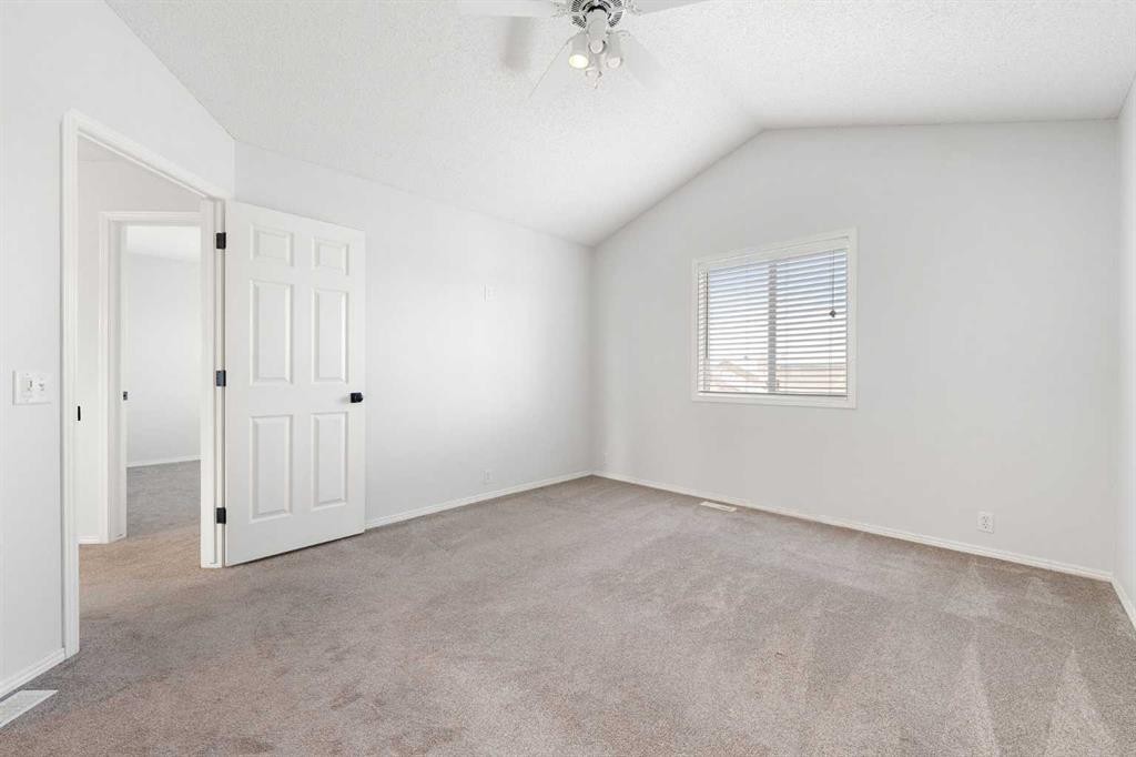283 Prestwick Landing Se, Calgary, AB - Indoor Photo Showing Other Room