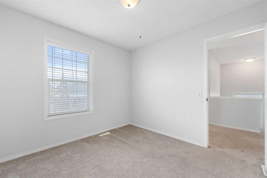 283 Prestwick Landing Se, Calgary, AB - Indoor Photo Showing Other Room