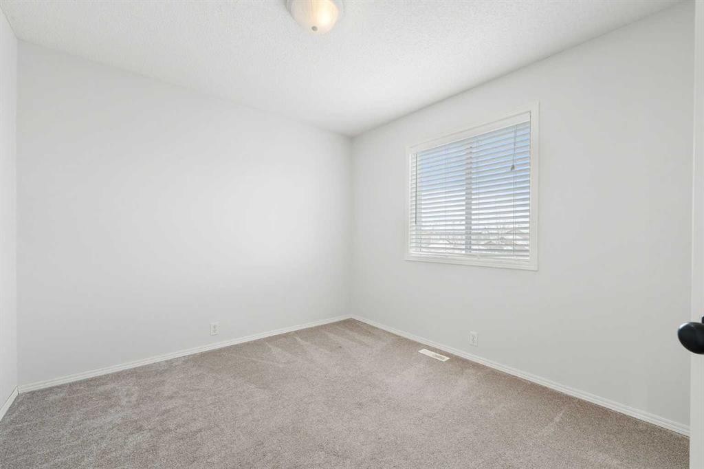 283 Prestwick Landing Se, Calgary, AB - Indoor Photo Showing Other Room
