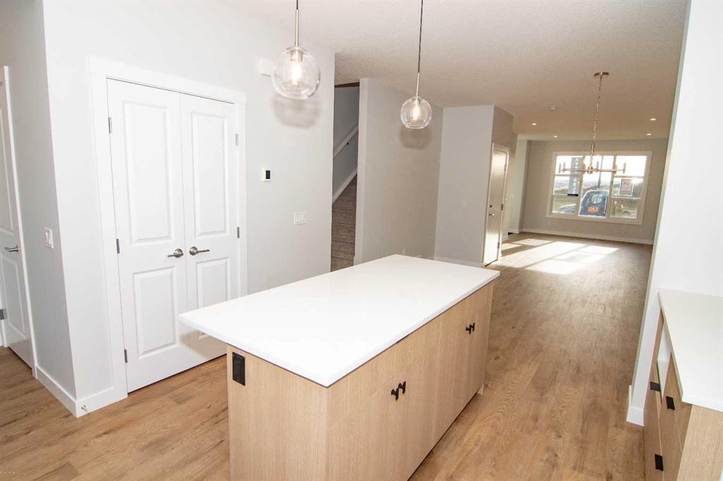 34 Setonvista Grove Se, Calgary, AB