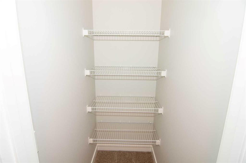 34 Setonvista Grove Se, Calgary, AB