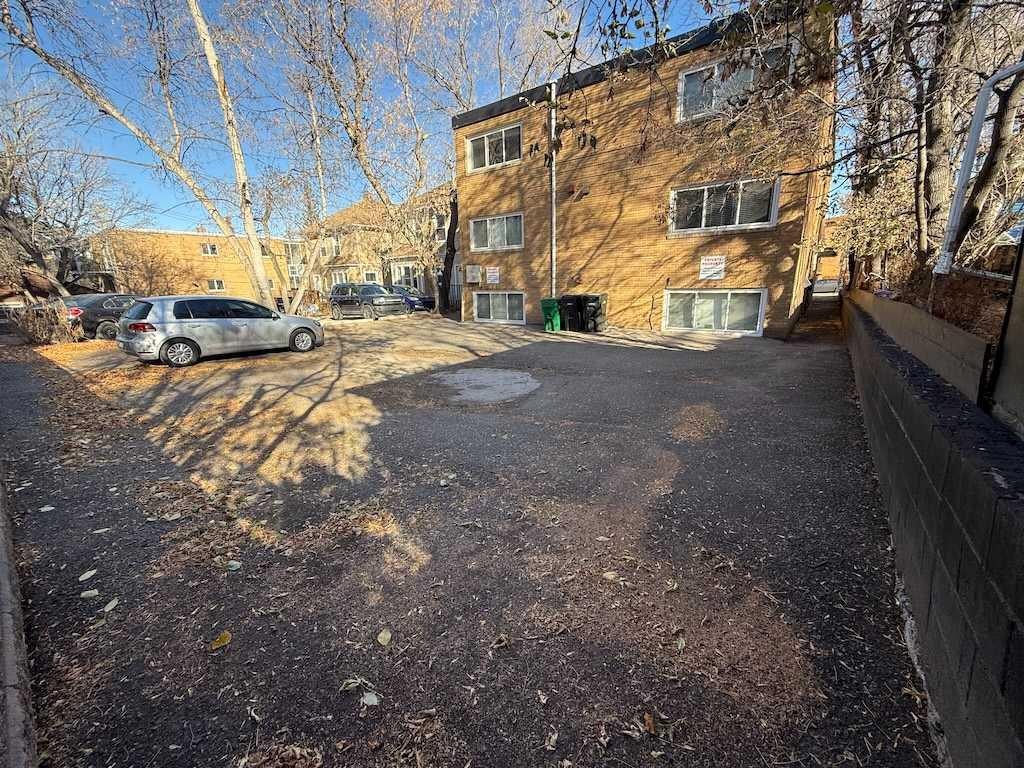 1821 17 Street Sw, Calgary, AB - Outdoor