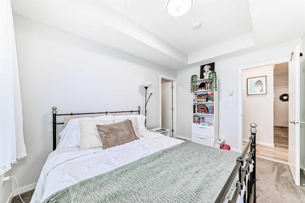 2401-42 Cranbrook Gardens Se, Calgary, AB - Indoor Photo Showing Bedroom