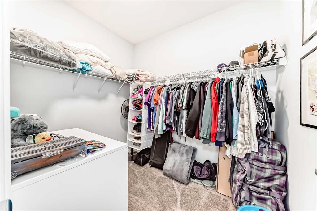 2401-42 Cranbrook Gardens Se, Calgary, AB - Indoor With Storage