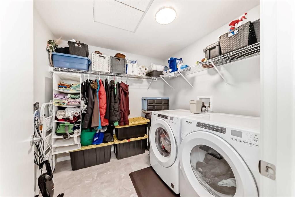 2401-42 Cranbrook Gardens Se, Calgary, AB - Indoor Photo Showing Laundry Room