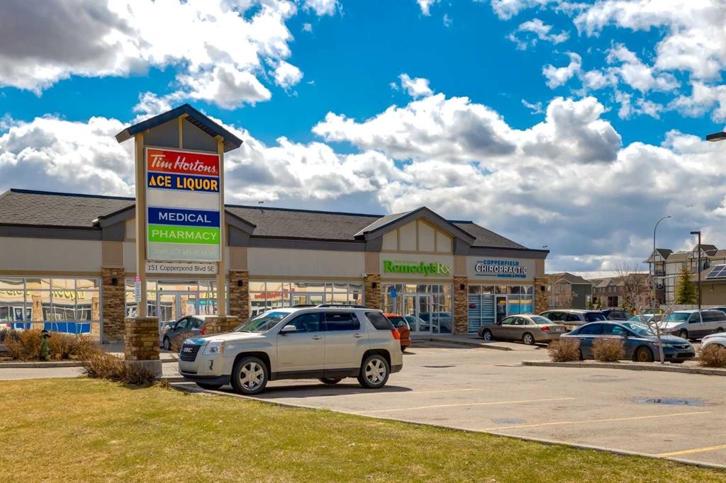 215 Copperpond Common Se, Calgary, AB - Outdoor