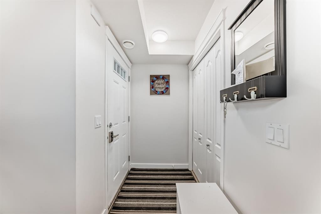 200-8 Bayside Place, Strathmore, AB - Indoor Photo Showing Other Room