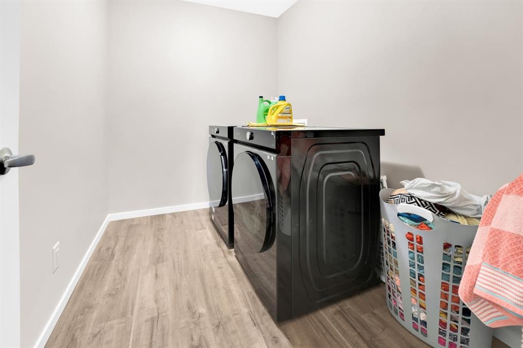 113 Cityline Square Ne, Calgary, AB - Indoor Photo Showing Laundry Room