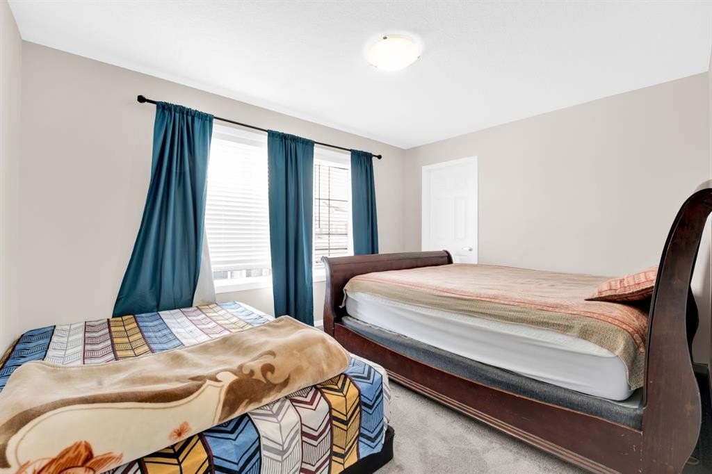 113 Cityline Square Ne, Calgary, AB - Indoor Photo Showing Bedroom