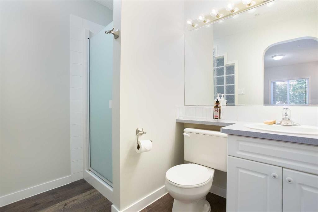 306-777 3 Avenue Sw, Calgary, AB - Indoor Photo Showing Bathroom