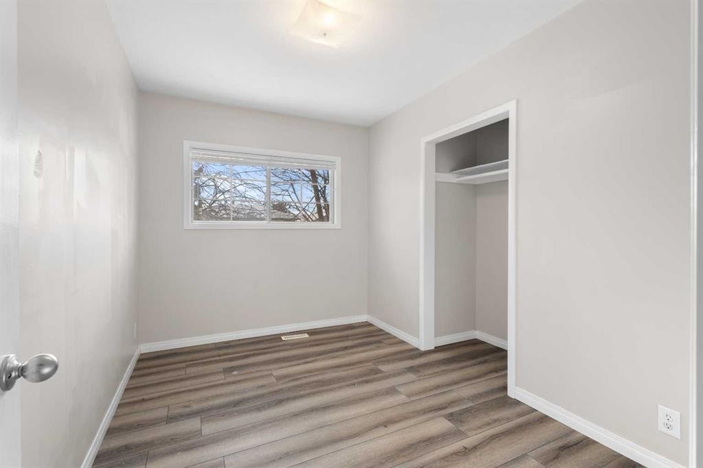 4612 Fortune Road Se, Calgary, AB - Indoor Photo Showing Other Room