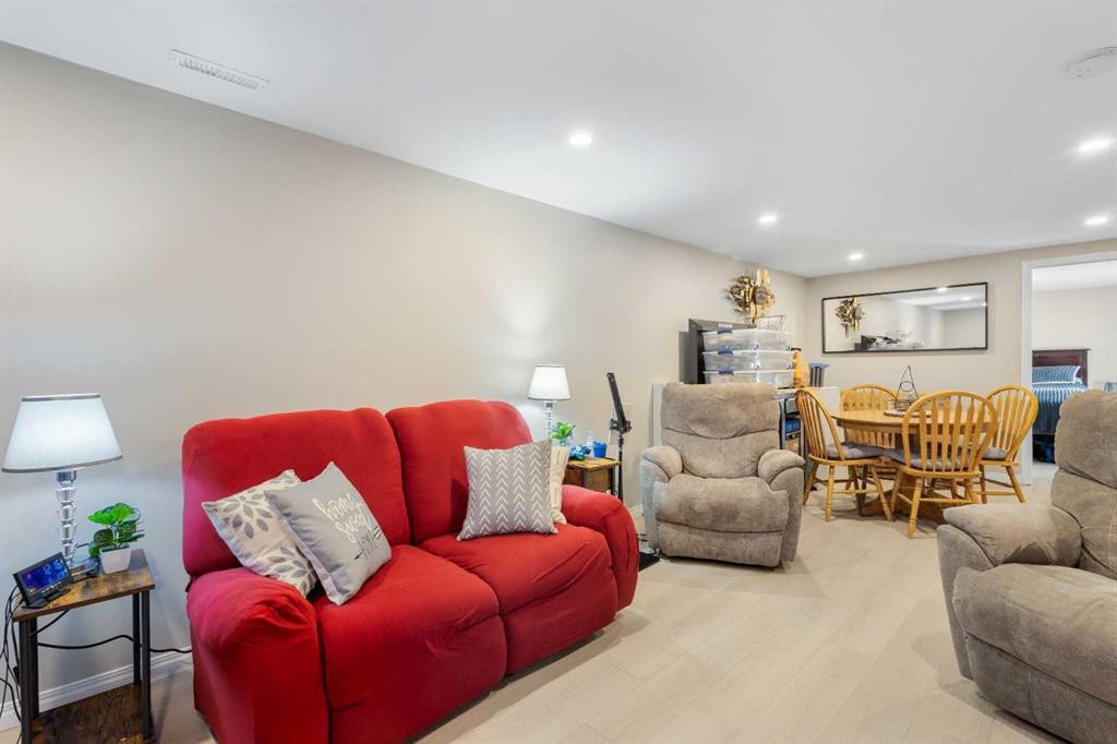 4612 Fortune Road Se, Calgary, AB - Indoor