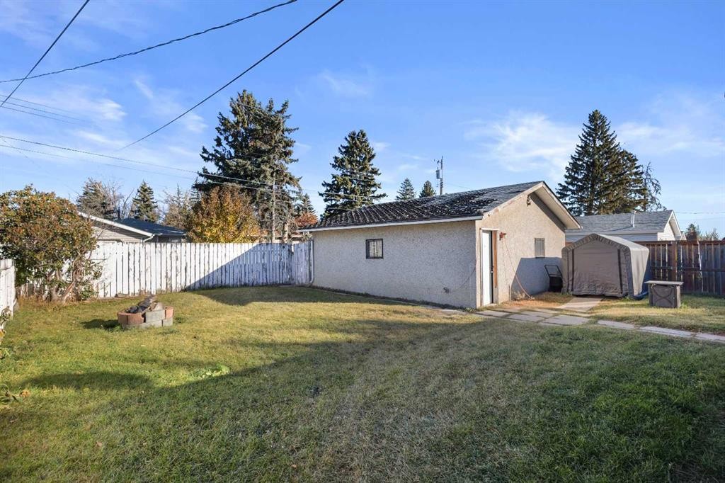 4612 Fortune Road Se, Calgary, AB - Outdoor