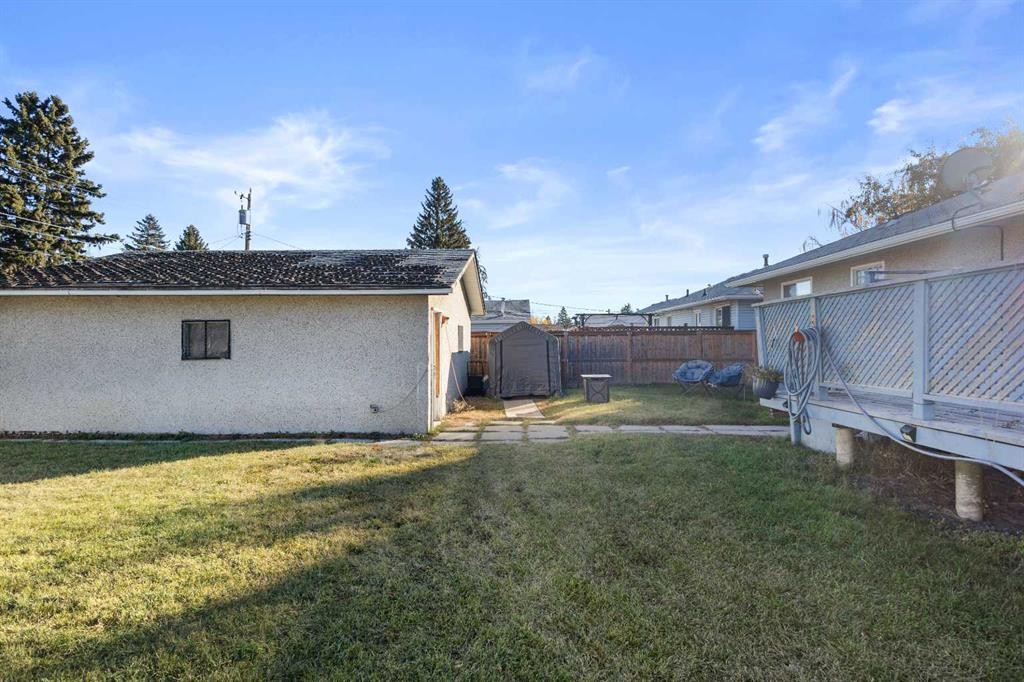4612 Fortune Road Se, Calgary, AB - Outdoor