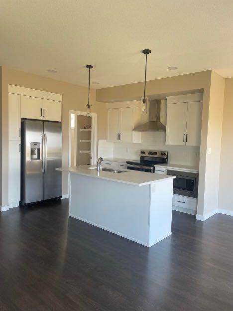 947 41 Avenue North, Lethbridge, AB - Indoor Photo Showing Kitchen