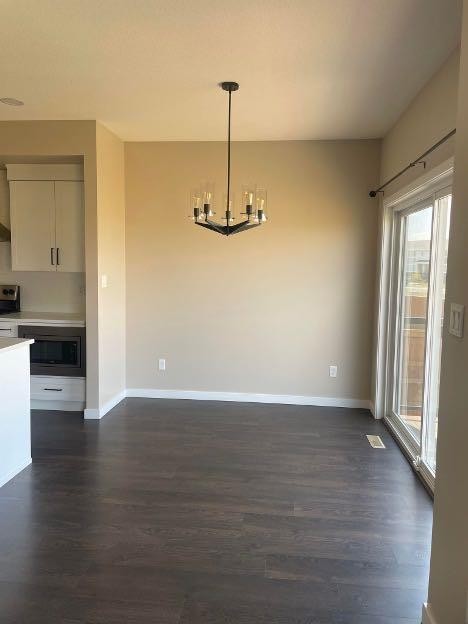 947 41 Avenue North, Lethbridge, AB - Indoor Photo Showing Kitchen