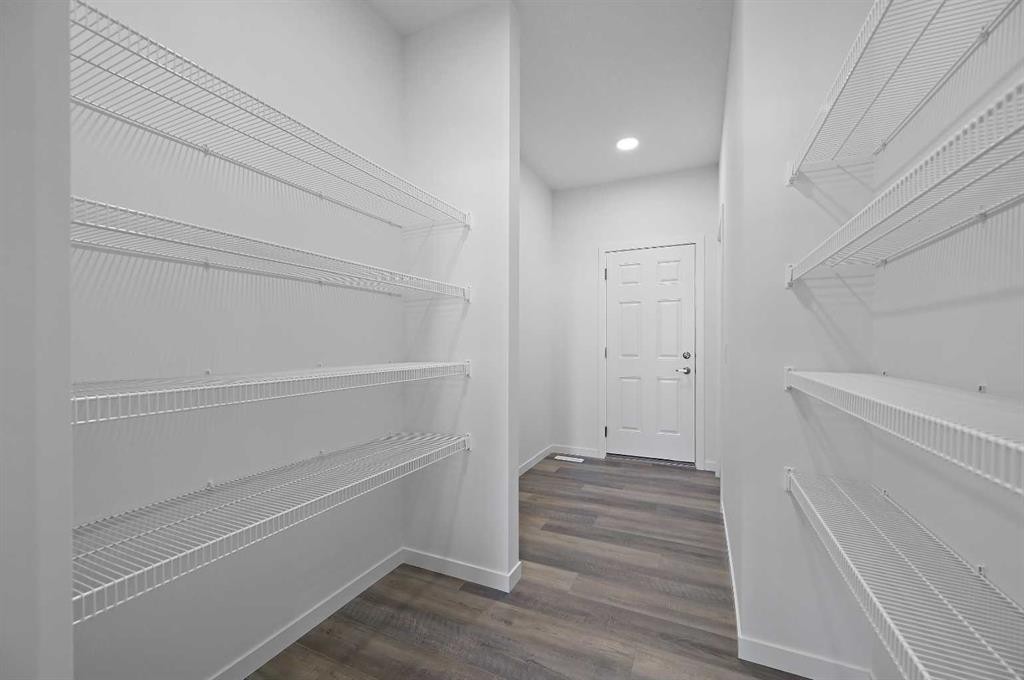 211 Corner Glen Crescent Ne, Calgary, AB - Indoor With Storage
