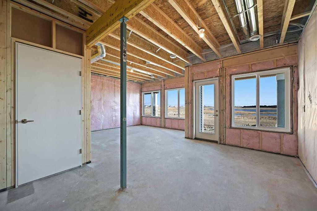 211 Corner Glen Crescent Ne, Calgary, AB - Indoor Photo Showing Other Room