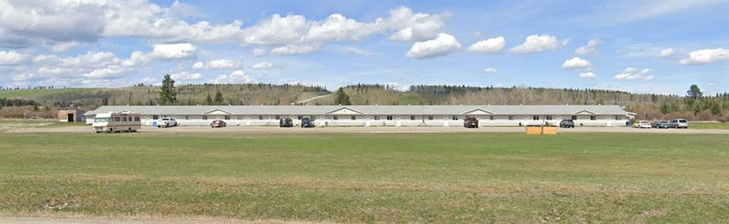 830 Main Avenue West, Sundre, AB