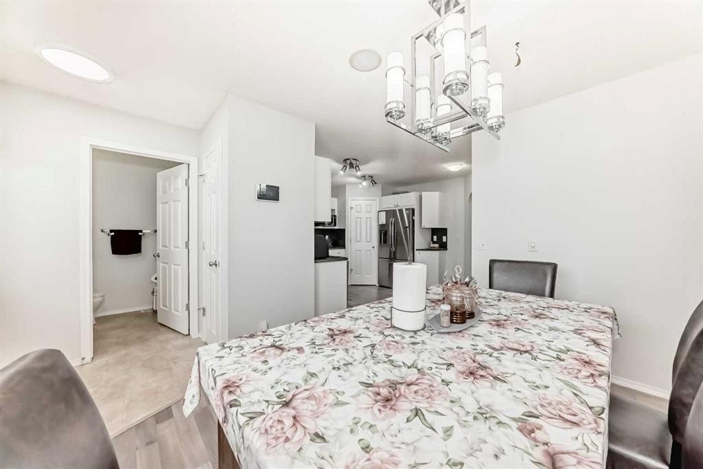 16 Saddlebrook Place Ne, Calgary, AB - Indoor Photo Showing Dining Room