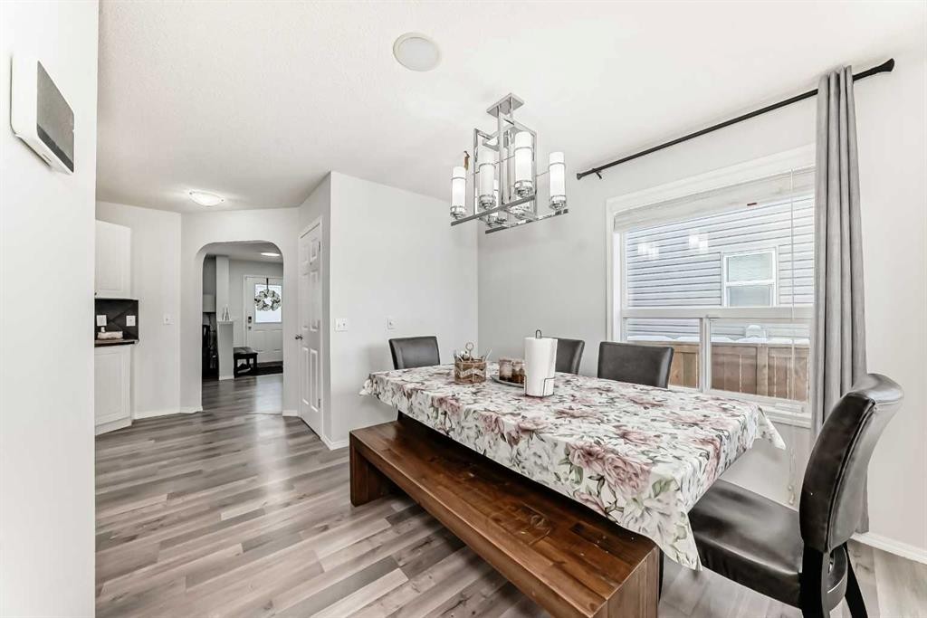 16 Saddlebrook Place Ne, Calgary, AB - Indoor Photo Showing Dining Room