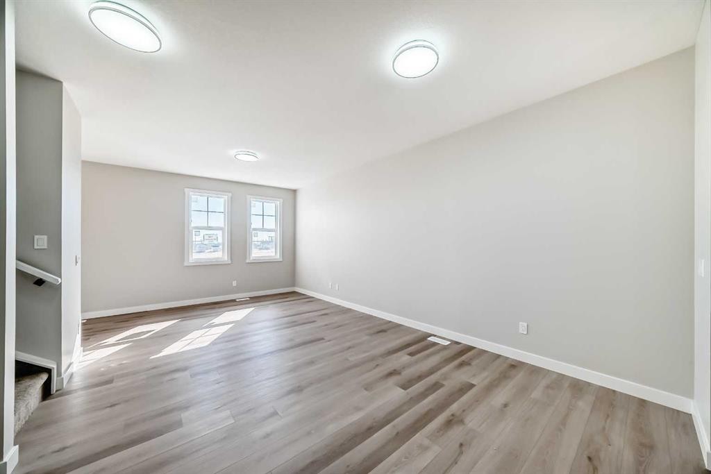 156 Belvedere Park Se, Calgary, AB - Indoor Photo Showing Other Room