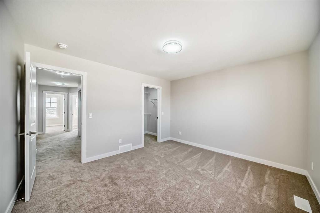 156 Belvedere Park Se, Calgary, AB - Indoor Photo Showing Other Room