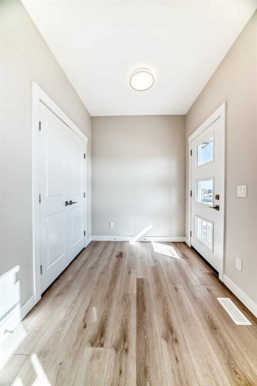 156 Belvedere Park Se, Calgary, AB - Indoor Photo Showing Other Room